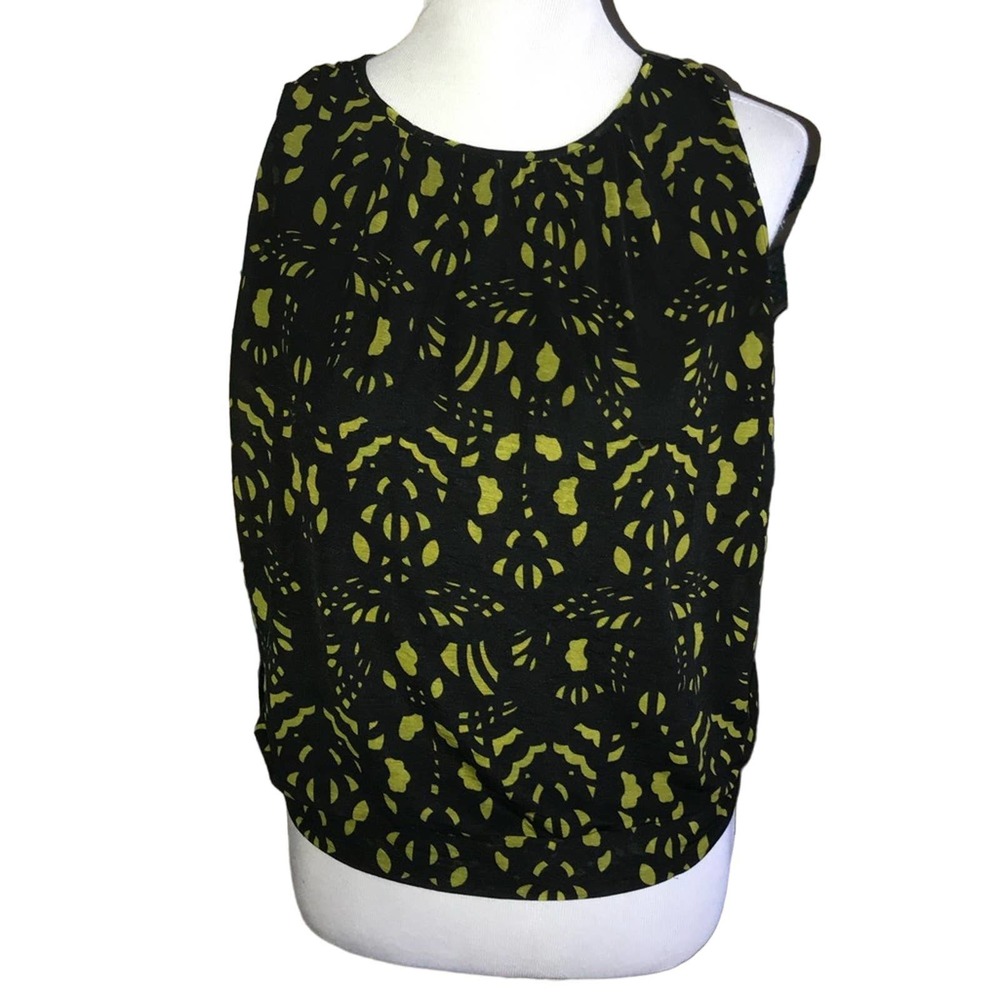 WORTHINGTON BLACK AND YELLOW CUTOUT DESIGN SLEEVELESS TOP SMALL